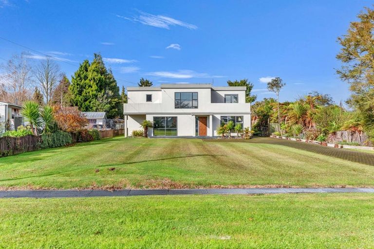 Photo of property in 4 Willow Avenue, Hannahs Bay, Rotorua, 3010