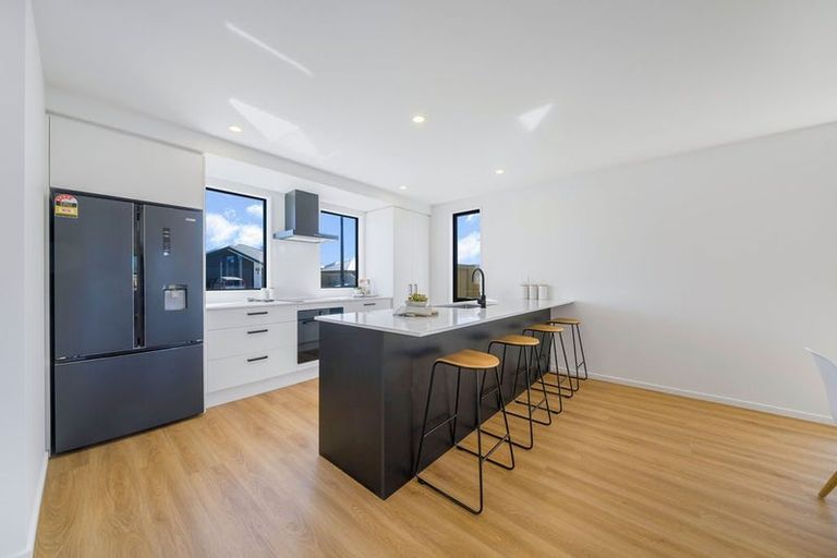 Photo of property in 34 Cousins Street, Woodend, 7691