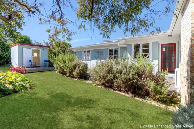 Photo of property in 45 Victoria Avenue, Waiuku, 2123