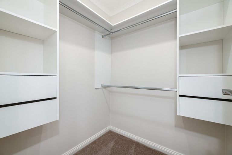 Photo of property in 42 San Prospero Crescent, Henderson, Auckland, 0612