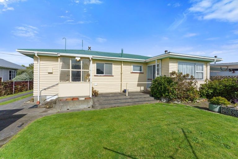 Photo of property in 17 Atmore Avenue, Otaki, 5512