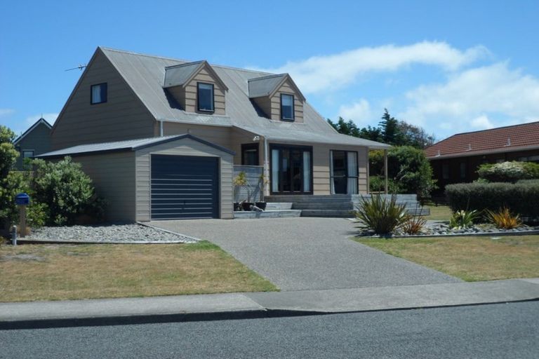 Photo of property in 264 Manly Street, Paraparaumu Beach, Paraparaumu, 5032