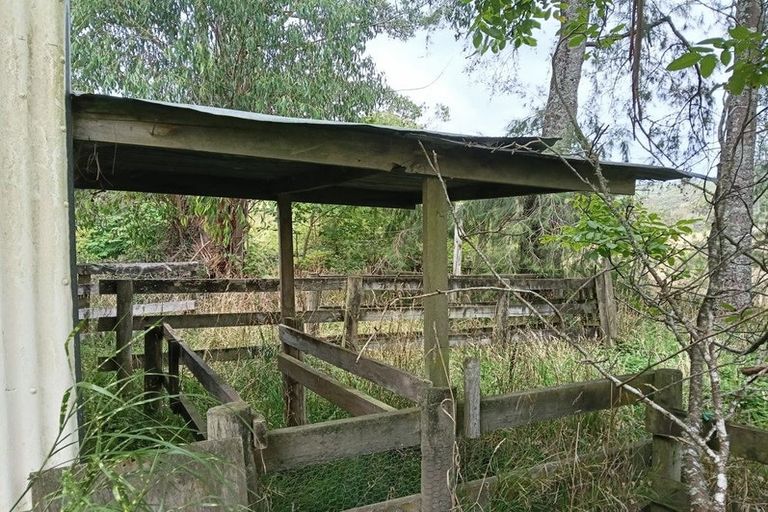 Photo of property in 459 Kakariki Stn Road, Kotemaori, 4188