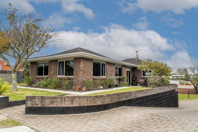 Photo of property in 178 Sandwich Road, St Andrews, Hamilton, 3200