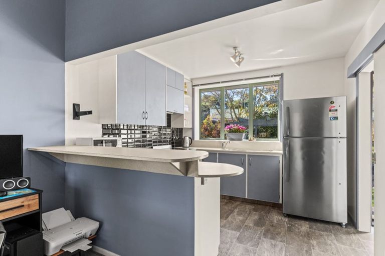 Photo of property in 48 Orrick Crescent, Avondale, Christchurch, 8061