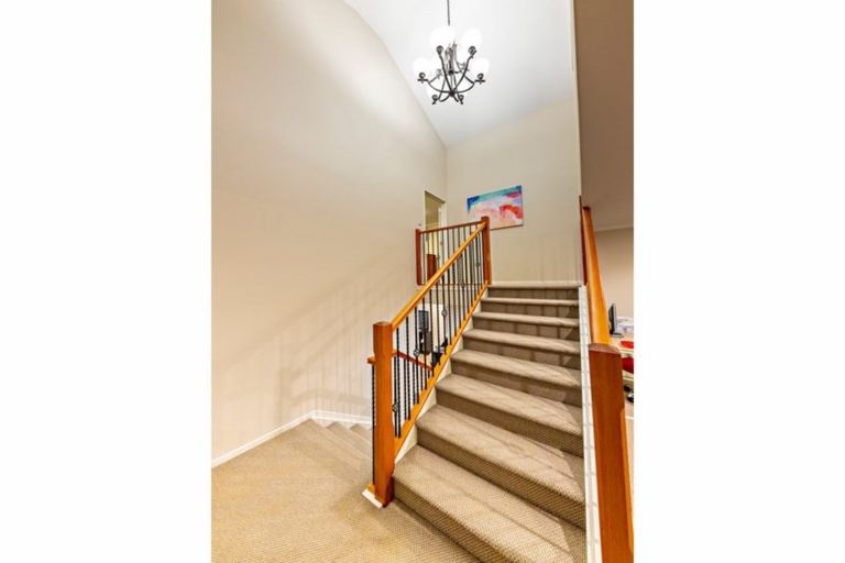 Photo of property in 12 Lucca Crescent, Flat Bush, Auckland, 2019
