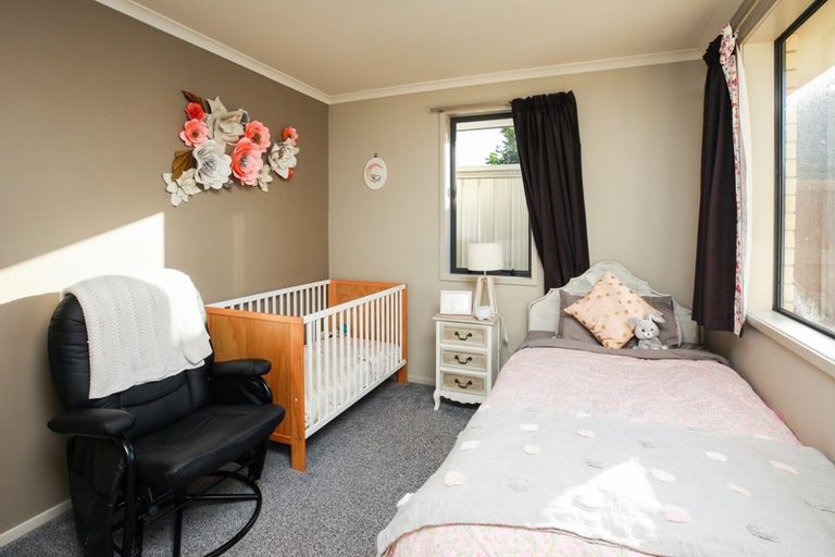 Photo of property in 5 Nobleman Place, Hamilton East, Hamilton, 3216