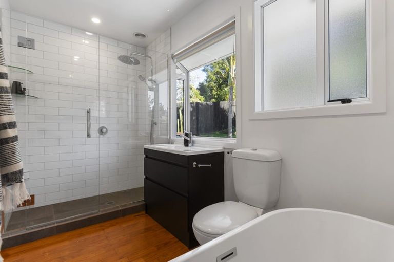 Photo of property in 31 Lingfield Street, Glenfield, Auckland, 0629