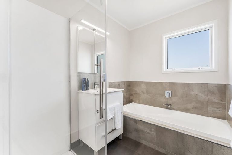 Photo of property in 43b Brightside Road, Stanmore Bay, Whangaparaoa, 0932