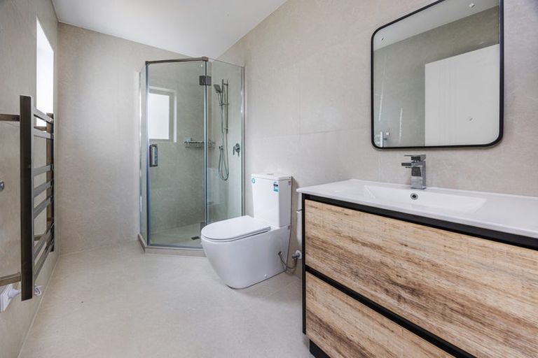 Photo of property in 16e Imrie Avenue, Mangere, Auckland, 2022