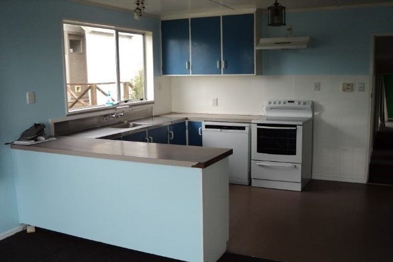 Photo of property in 32 Rothwell Street, Titahi Bay, Porirua, 5022