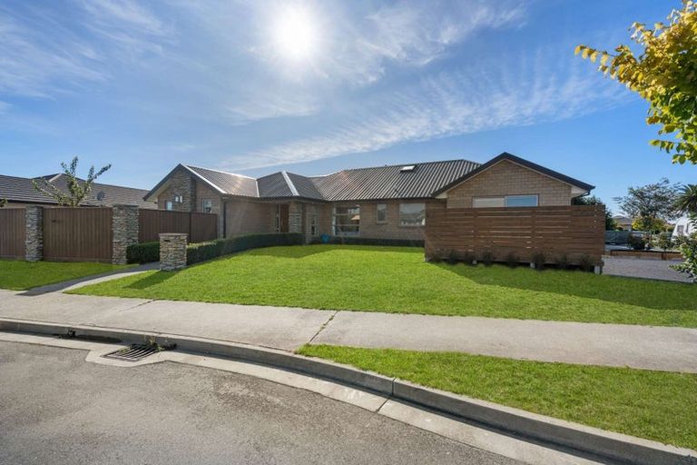 Photo of property in 2 Sincock Place, Kaiapoi, 7630