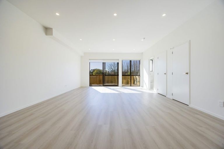 Photo of property in 18/35 Young Crescent, Drury, 2113