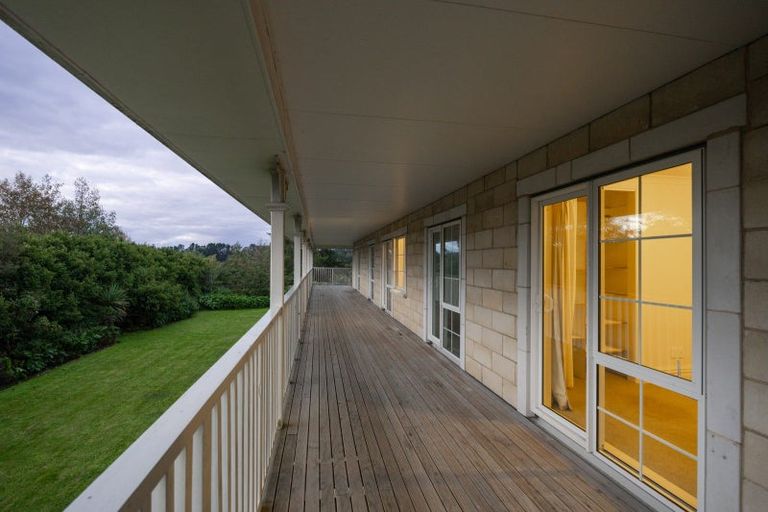 Photo of property in 114 Polson Hill Drive, Aokautere, Palmerston North, 4471