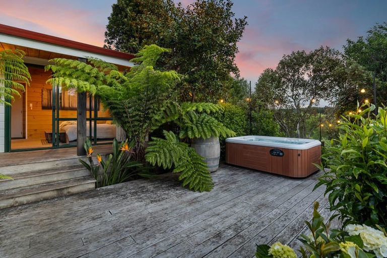 Photo of property in 241a Ararimu Valley Road, Helensville, Waimauku, 0882