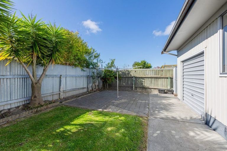 Photo of property in 26 Skerrett Crescent, Tamatea, Napier, 4112