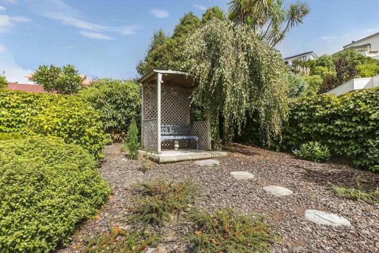 Photo of property in 13 Lanyon Place, Whitby, Porirua, 5024