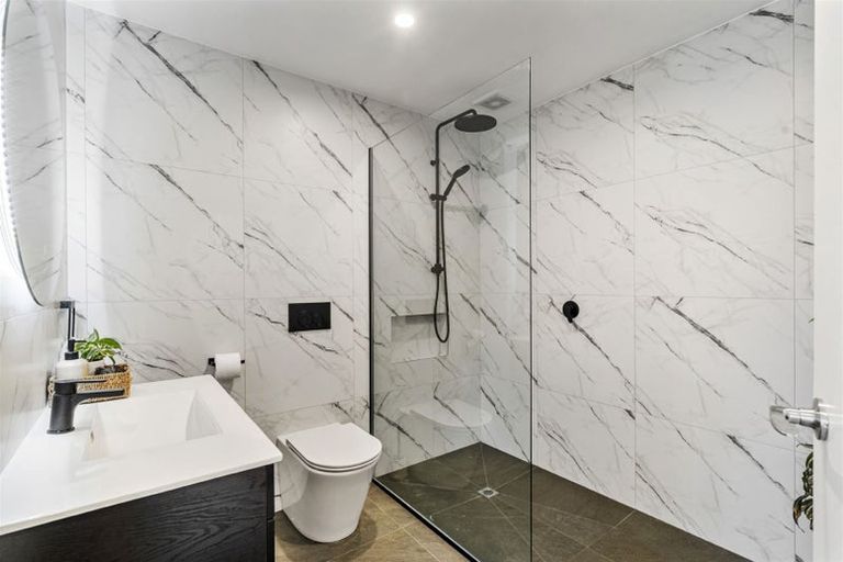 Photo of property in 7137/135 Manuka Road, Bayview, Auckland, 0629