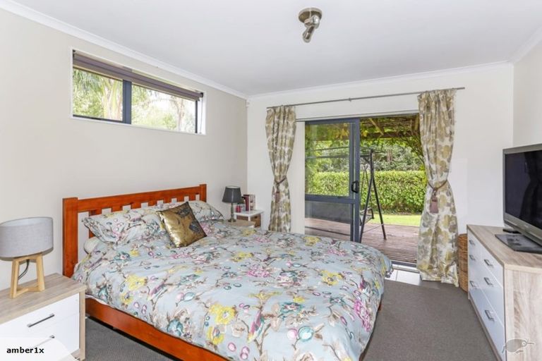 Photo of property in 13 Kathleen Reece Place, Waiuku, 2123