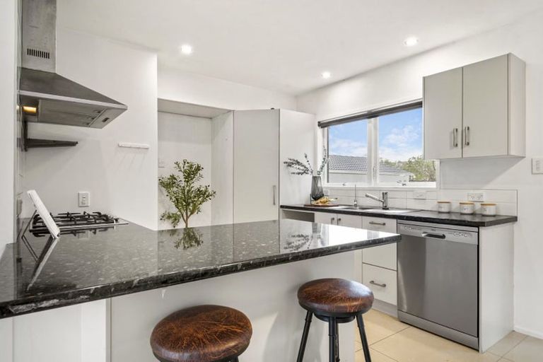 Photo of property in 48 Stanaway Street, Hillcrest, Auckland, 0627