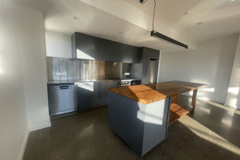 Photo of property in 43a Nelson Street, Petone, Lower Hutt, 5012