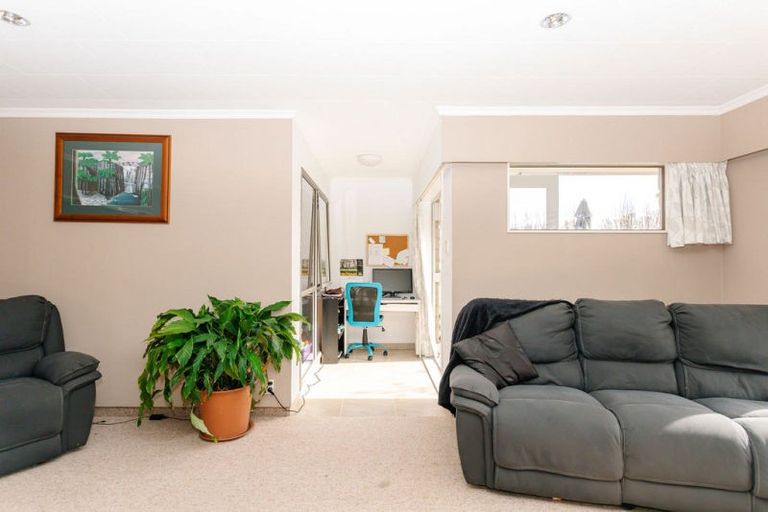 Photo of property in 47 Laws Road, Dannevirke, 4972