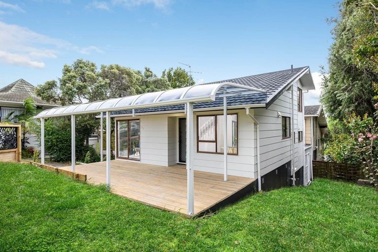 Photo of property in 1/13 Hollyhock Place, Browns Bay, Auckland, 0630