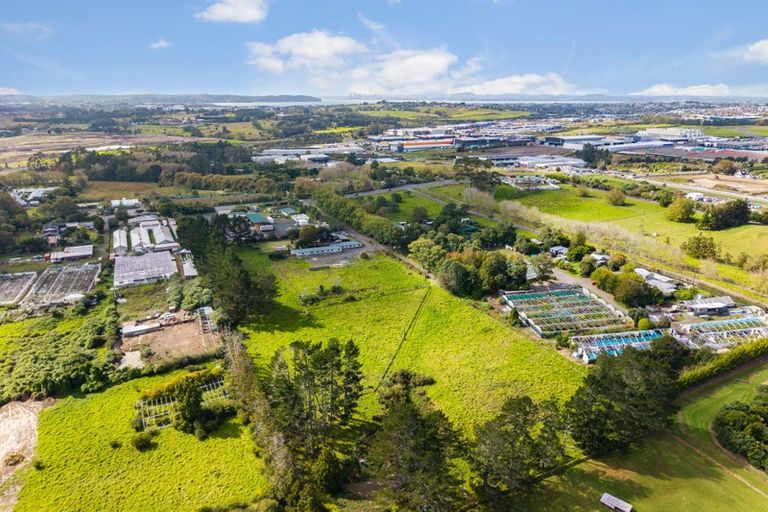 Photo of property in 162 Fred Taylor Drive, Whenuapai, Auckland, 0814