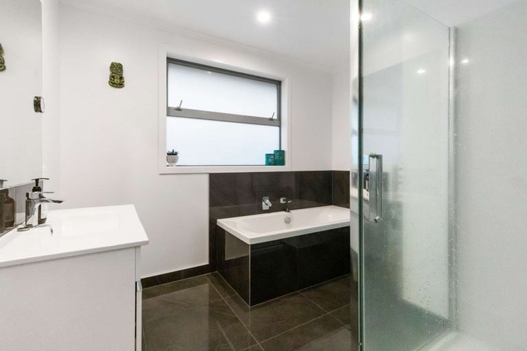 Photo of property in 7 Fuller Street, Papamoa Beach, Papamoa, 3118