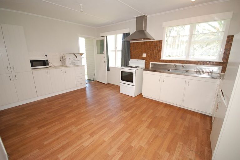 Photo of property in 21 Mcburney Place, Mangere East, Auckland, 2024