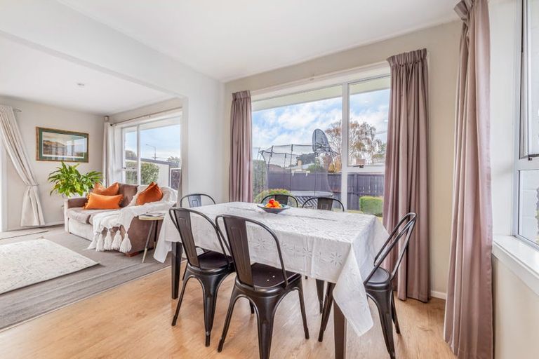 Photo of property in 20 Inwoods Road, Parklands, Christchurch, 8083