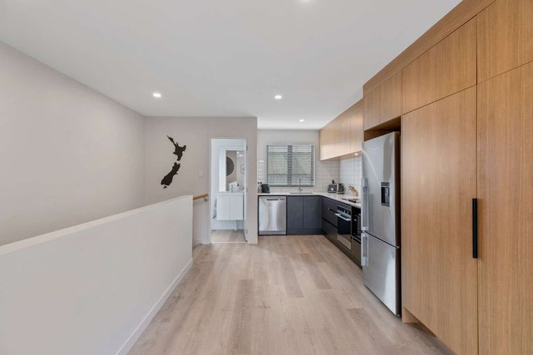 Photo of property in 6 Parenga Lane, Kumeu, 0810