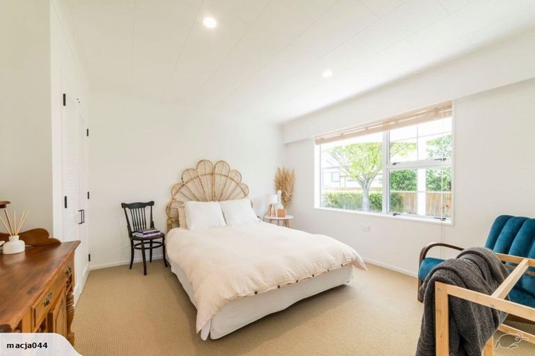 Photo of property in 3 Mahupuku Street, Greytown, 5712