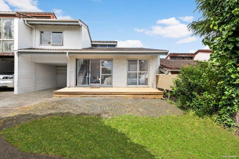 Photo of property in 3/23 Craigbank Avenue, New Lynn, Auckland, 0600