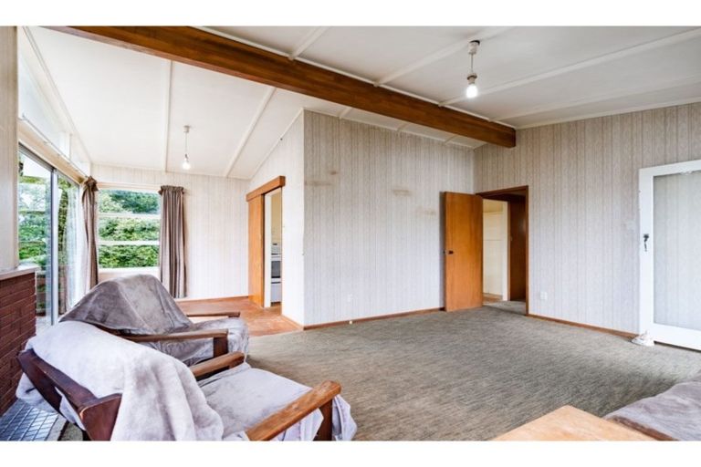 Photo of property in 17 Hilling Street, Titirangi, Auckland, 0604