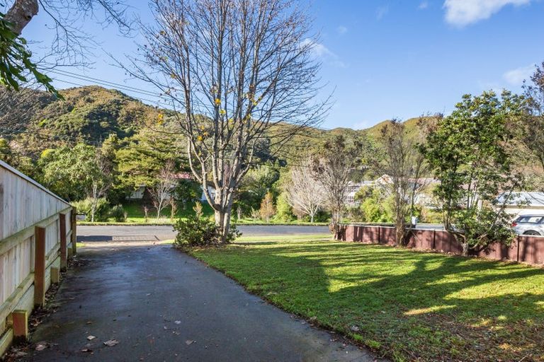 Photo of property in 277 Riverside Drive, Waterloo, Lower Hutt, 5011