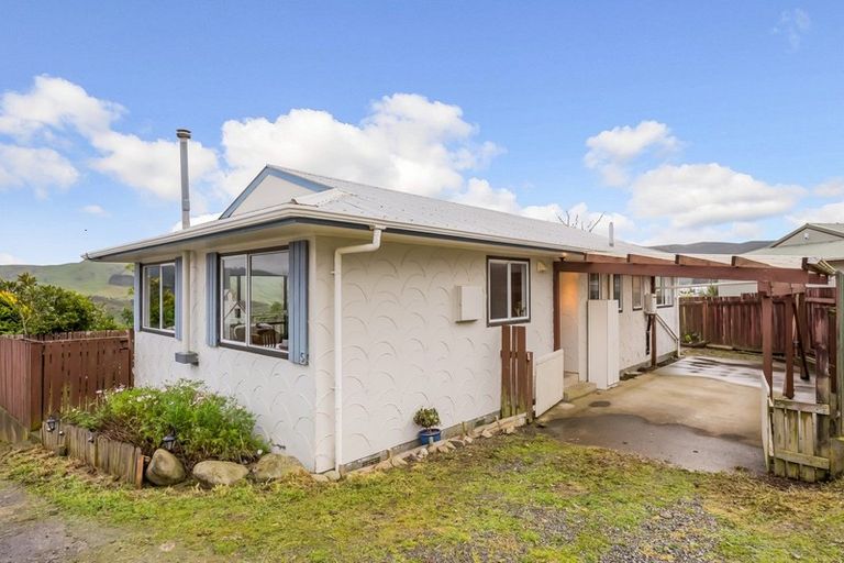 Photo of property in 5a Mossburn Grove, Kelson, Lower Hutt, 5010