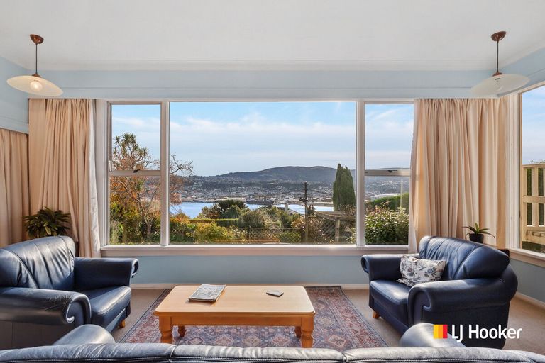 Photo of property in 11 Dunrobin Street, Waverley, Dunedin, 9013