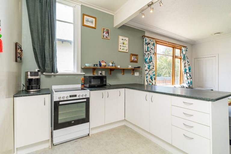 Photo of property in 48 Royal Crescent, Saint Kilda, Dunedin, 9012