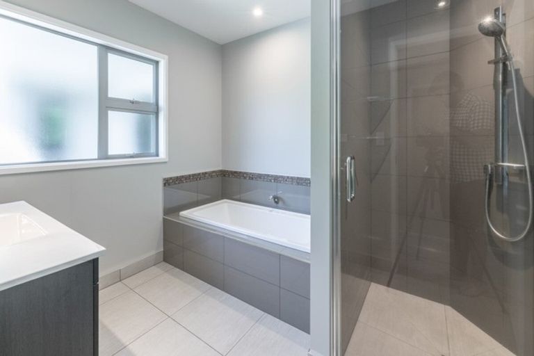 Photo of property in 30c Thompsons Track, Aongatete, 3178