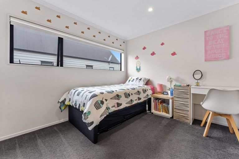 Photo of property in 6 Kanuka Road, Hobsonville, Auckland, 0616