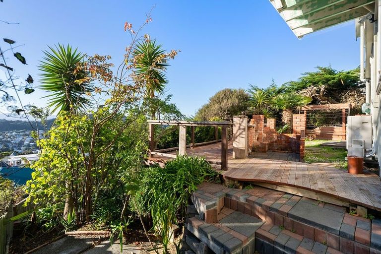 Photo of property in 42 Halifax Street, Kingston, Wellington, 6021