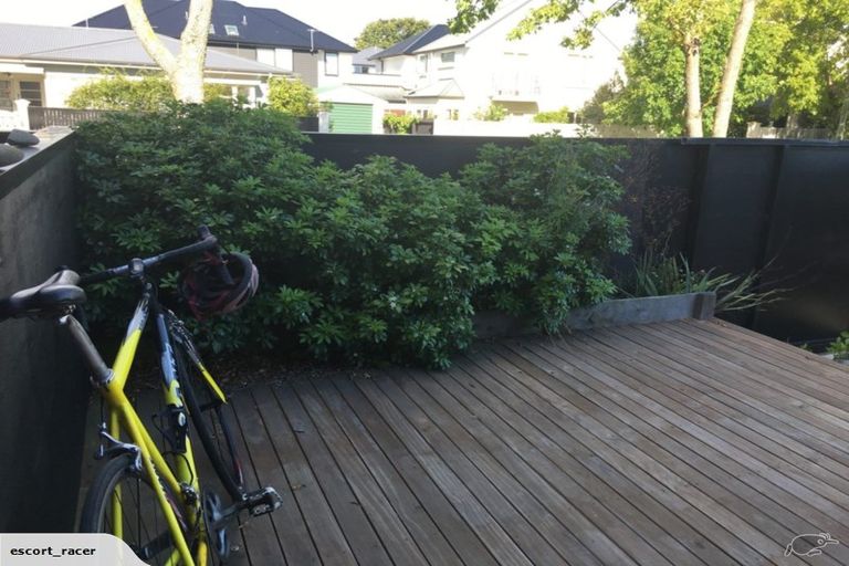 Photo of property in 35 Bishop Street, St Albans, Christchurch, 8014