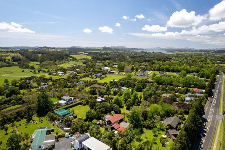 Photo of property in 3 Cochrane Drive, Kerikeri, 0230
