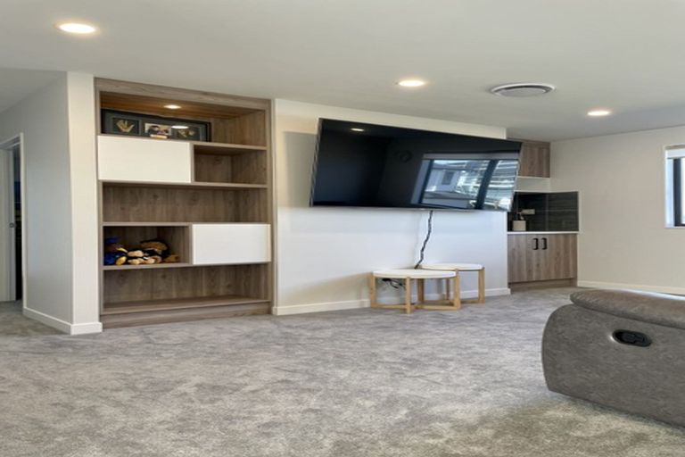 Photo of property in 10 Silvereye Road, Hobsonville, Auckland, 0616