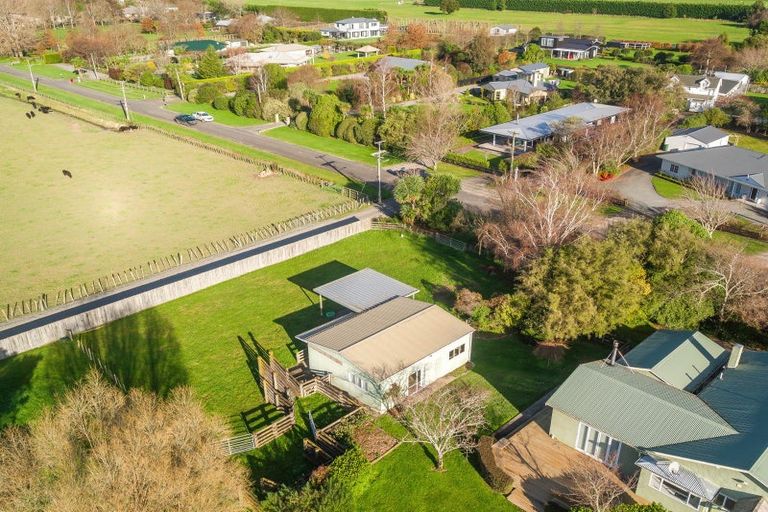 Photo of property in 51 Jellicoe Street, Greytown, 5712