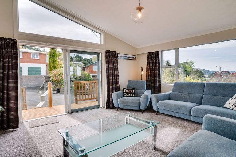 Photo of property in 5 Larkins Street, Helensburgh, Dunedin, 9010