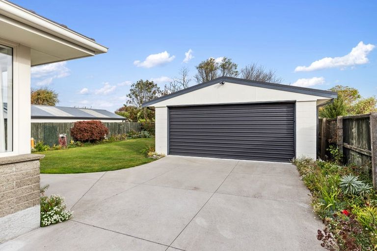 Photo of property in 113 Beach Road, North New Brighton, Christchurch, 8083