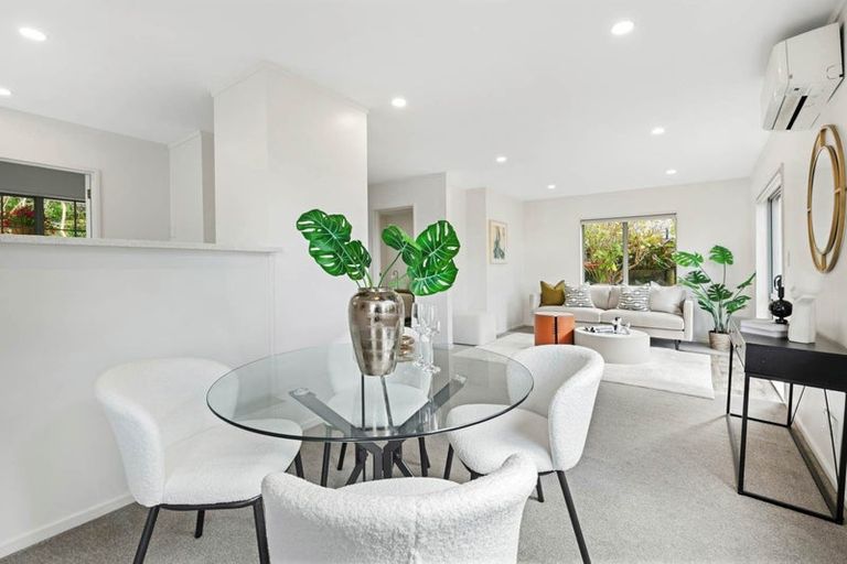 Photo of property in 4/102b Manuka Road, Bayview, Auckland, 0629