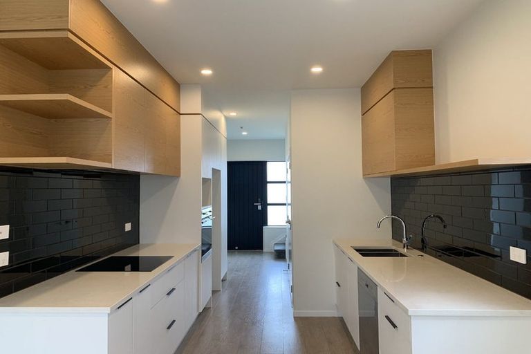 Photo of property in 1/18 Kaimai Avenue, Massey, Auckland, 0614